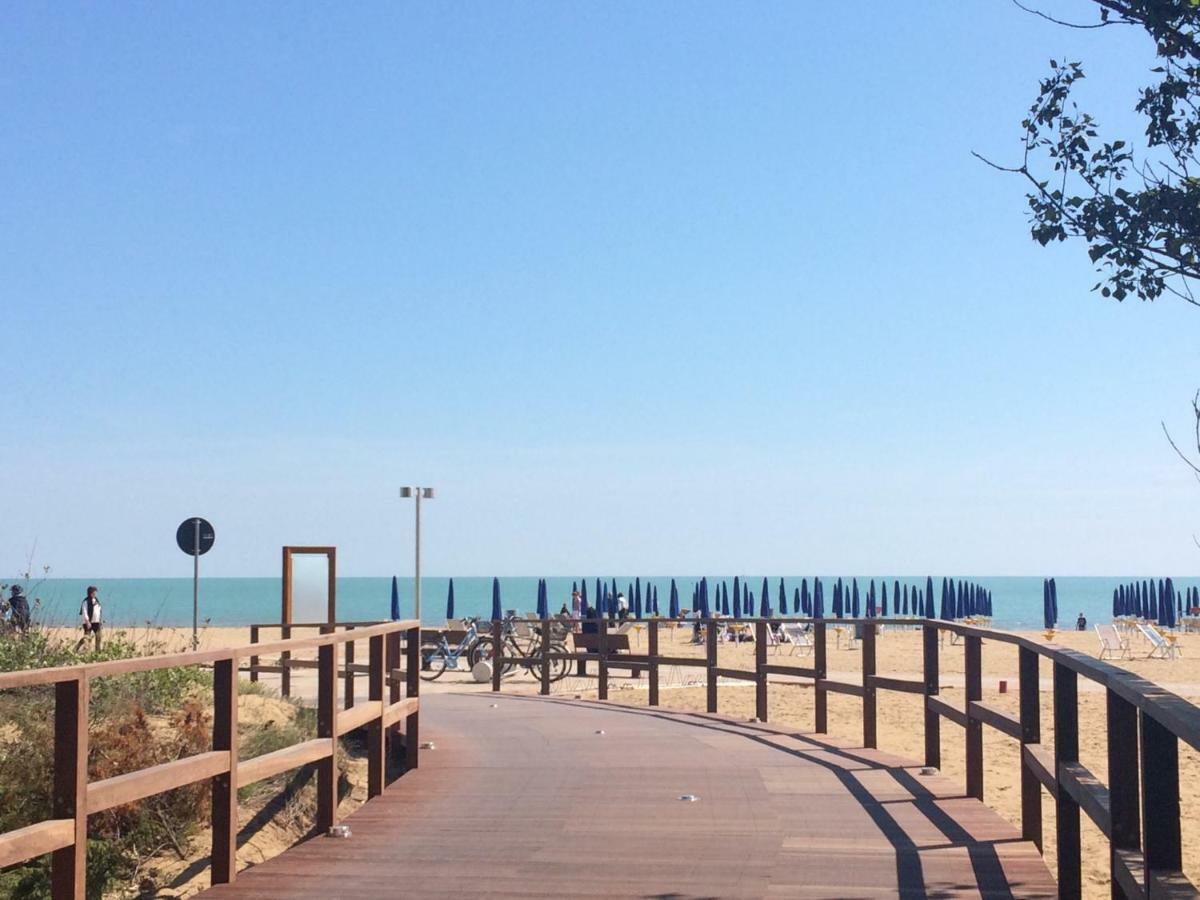 Isola Clara - Appartamenti Bibione Buitenkant foto